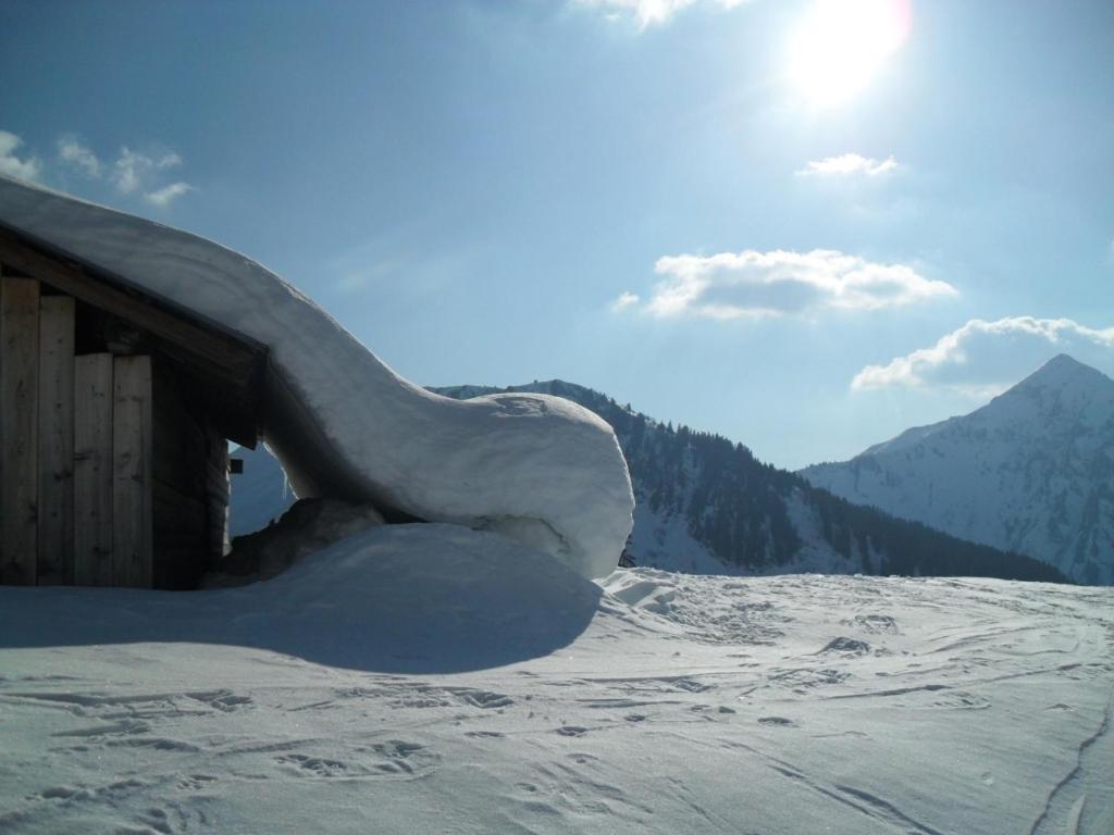 Hotel Alpina Morzine Exterior photo